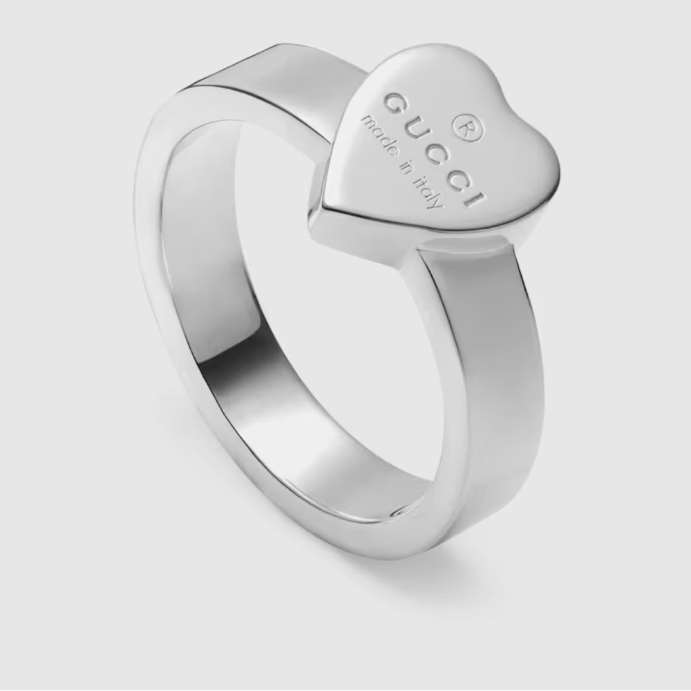 Gucci Silver Heart Emblem Ring